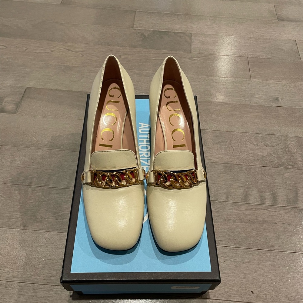 NIB Authentic Gucci Sylvie Mid Heel Pumps  sz 39